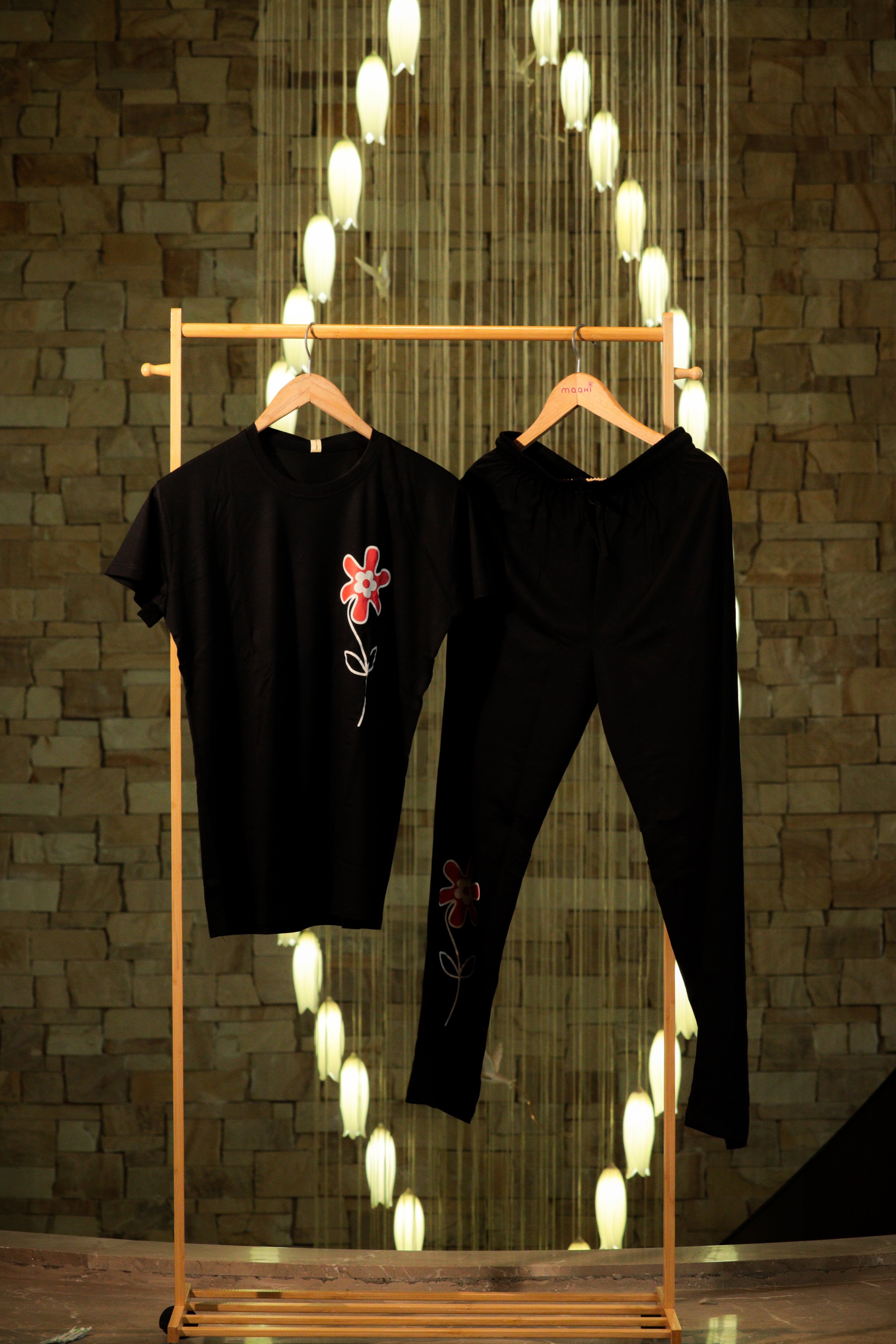 Doodle-Print Lounge Set