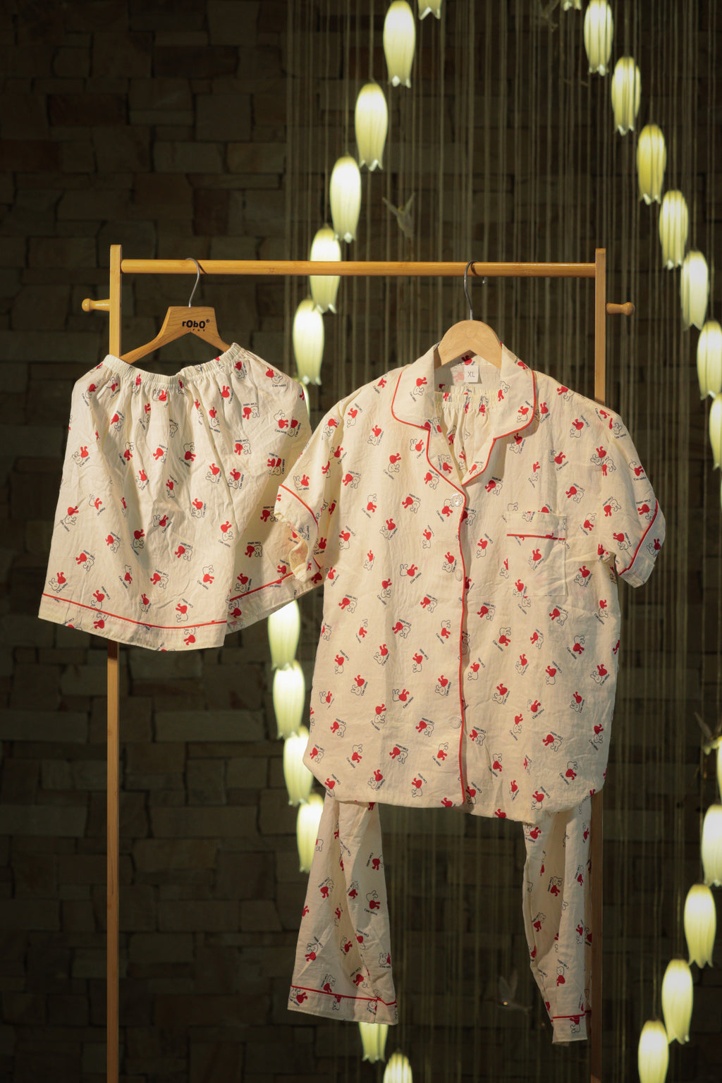 Minimalist Floral Line-Art Lounge Set